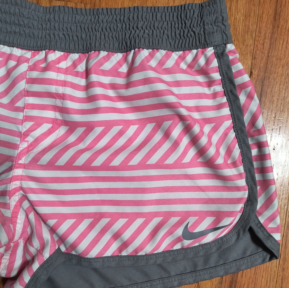 2 Pairs Of Nike Reversible Beach Shorts, Women's Size S/M, - Picture 13 of 16
